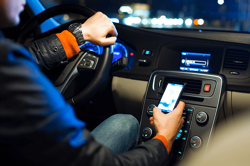 distracted driving accident law attorney